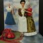 Agnese Cabano, Il ricordo. Omaggio a Frida Kahlo (2015), installazione (Barbie 1962, tessuto, legno, olio), cm 35x35x38